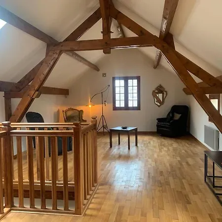 Lovely House In Quiet Hamlet On Banks Of The Lot *