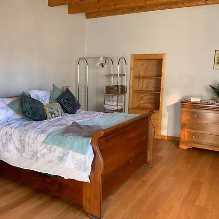 Lovely House In Quiet Hamlet On Banks Of The Lot *